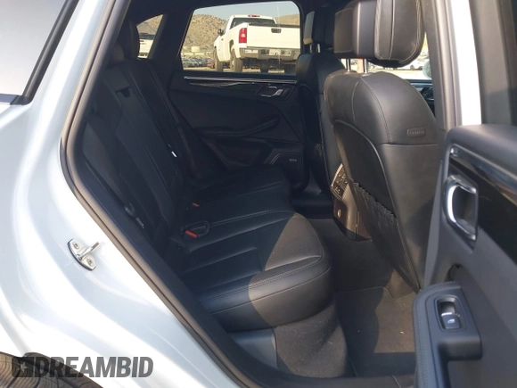 2018 Porsche Macan with VIN WP1AA2A53JLB21577, listed as a IAAI auction lot 41655044 with 51,923 mi miles. Bid and sale history available at carsss.com. Image 8.