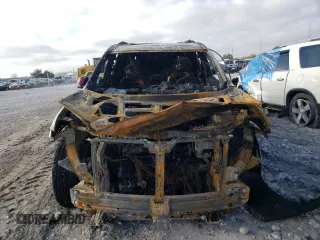2024 GMC Acadia FWD Denali z VIN 1GKENLKS7RJ212266, wystawiony jako Copart lot #41418515 z przebiegiem Nie podano mil oraz Szkoda całkowita • Salvage title. Historia ofert i sprzedaży dostępna na DreamBid. Obrazek 5.