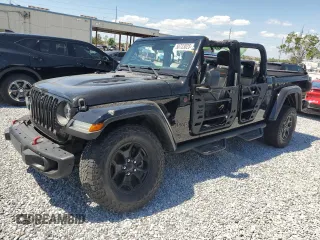 2020 Jeep Gladiator Rubicon with VIN 1C6JJTBG3LL117899, listed as a Copart auction lot 50723025 with 52,673 mi miles and Non Repairable. Bid and sale history available at DreamBid. Image 1.