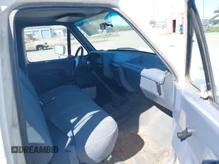 1991 Ford F-150 z VIN 1FTEX15Y8MKA93379, wystawiony jako IAAI lot #42028828 z przebiegiem 48 359 mil mil oraz . Historia ofert i sprzedaży dostępna na DreamBid. Obrazek 5.