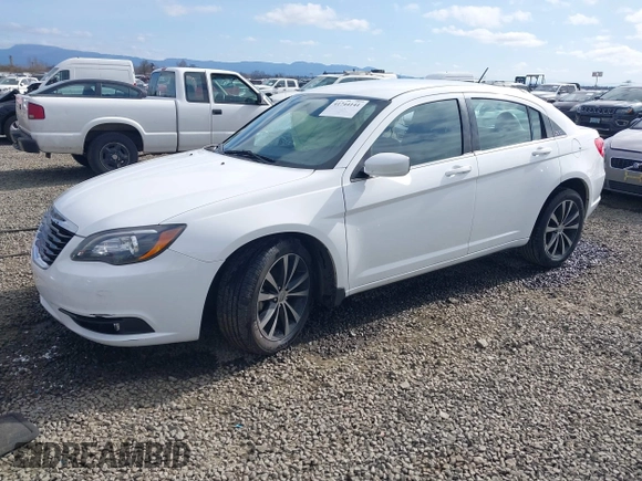 2013 Chrysler 200 Limited with VIN 1C3CCBCG7DN690139, listed as a IAAI auction lot 41744141 with 77,428 mi miles. Bid and sale history available at carsss.com. Image 2.