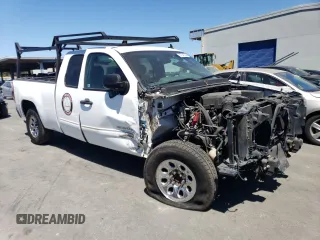 2010 GMC Sierra 1500 with VIN 1GTSCUEA2AZ146485, listed as a Copart auction lot 67342624 with 370,630 mi miles and Salvage Title. Bid and sale history available at DreamBid. Image 4.