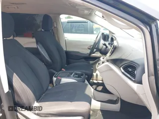 2018 Chrysler Pacifica Touring Plus with VIN 2C4RC1FGXJR339316, listed as a IAAI auction lot 42481389 with 113,718 mi miles and . Bid and sale history available at DreamBid. Image 5.