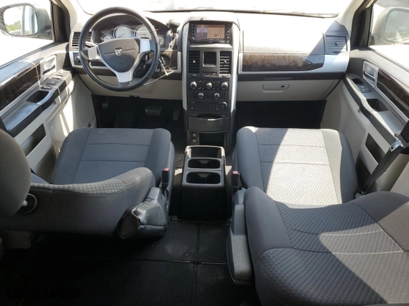 2010 Dodge Grand Caravan SXT with VIN 2D4RN5D17AR161433, listed as a Copart auction lot 52822915 with 184,203 mi miles and Clean Title. Bid and sale history available at carsss.com. Image 8.