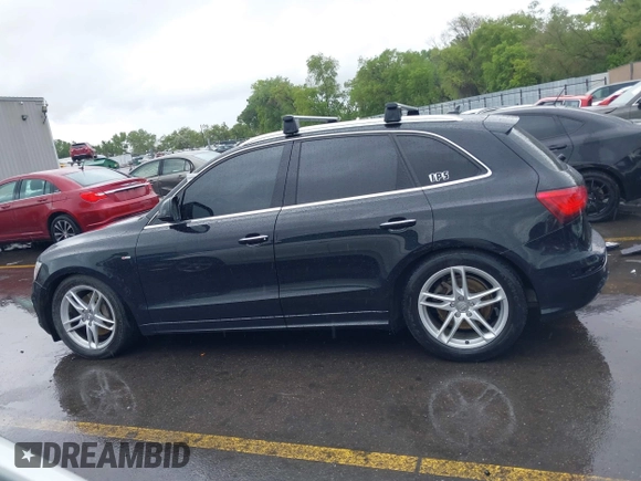 2016 Audi Q5 Premium Plus z VIN WA1D7AFPXGA110429, wystawiony jako IAAI lot #42247612 z przebiegiem 151 250 mil mil oraz . Historia ofert i sprzedaży dostępna na DreamBid. Obrazek 14.
