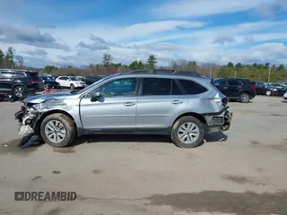 2017 Subaru Outback Premium z VIN 4S4BSACC0H3312176, wystawiony jako IAAI lot #42023263 z przebiegiem 122 389 mil mil oraz . Historia ofert i sprzedaży dostępna na DreamBid. Obrazek 14.