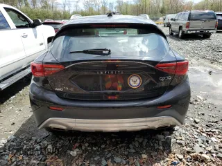2018 Infiniti QX30 Premium with VIN SJKCH5CR7JA044597, listed as a Copart auction lot 47276404 with 102,007 mi miles. Bid and sale history available at carsss.com. Image 6.