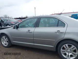 2009 Ford Fusion SEL with VIN 3FAHP08109R102428, listed as a IAAI auction lot 41951682 with 106,255 mi miles. Bid and sale history available at carsss.com. Image 15.