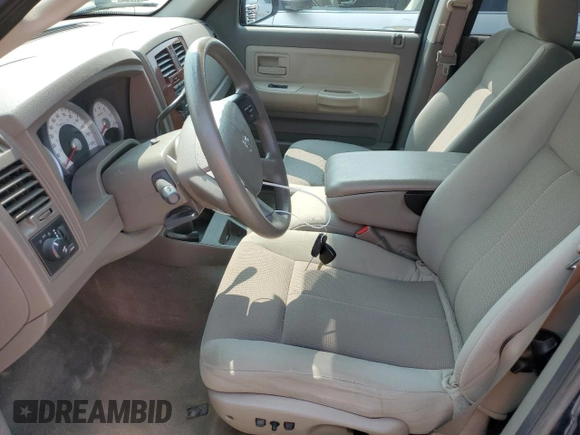 2005 Dodge Dakota SLT with VIN 1D7HW48NX5S226475, listed as a Copart auction lot 70230594 with 47,872 mi miles and Salvage Title. Bid and sale history available at carsss.com. Image 7.