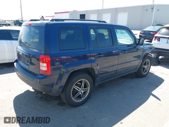2016 Jeep Patriot Sport with VIN 1C4NJRBBXGD579801, listed as a IAAI auction lot 42040723 with 135,401 mi miles and . Bid and sale history available at carsss.com. Image 4.