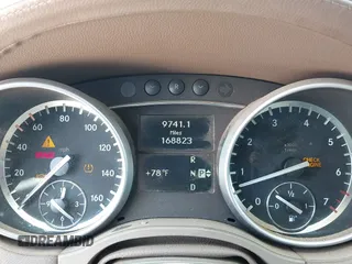 2011 Mercedes-Benz GL-Class GL 450 with VIN 4JGBF7BE7BA758192, listed as a IAAI auction lot 41815909 with 168,823 mi miles. Bid and sale history available at carsss.com. Image 7.