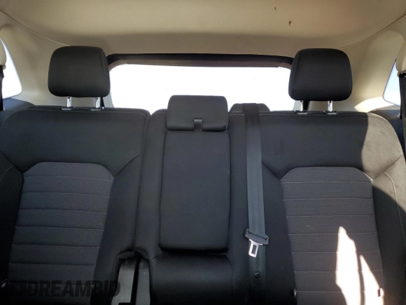 2016 Ford Edge SE с VIN 2FMPK4G91GBC41221, выставлен на аукционе Copart как лот 53158715 с пробегом 173 630 миль миль и Списание • Salvage title. История ставок и продаж доступна на DreamBid. Изображение 10.