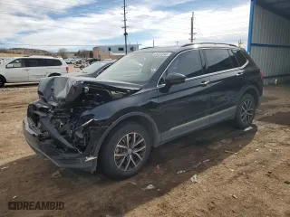 2018 Volkswagen Tiguan SEL with VIN 3VV3B7AX3JM207073, listed as a Copart auction lot 45223345 with 91,372 mi miles and Salvage Title. Bid and sale history available at carsss.com. Image 1.