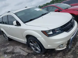 2016 Dodge Journey Crossroad Plus z VIN 3C4PDCGB6GT215259, wystawiony jako IAAI lot #42189112 z przebiegiem 115 238 mil mil oraz . Historia ofert i sprzedaży dostępna na DreamBid. Obrazek 1.