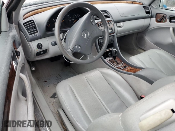 2002 Mercedes-Benz CLK 320/430 z VIN WDBLK65G32T120293, wystawiony jako Copart lot #74667634 z przebiegiem 145 957 mil mil oraz Szkoda całkowita • Salvage title. Historia ofert i sprzedaży dostępna na DreamBid. Obrazek 8.