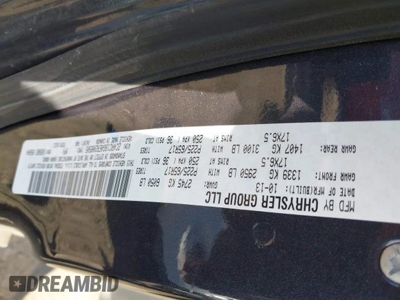 2014 Chrysler Town & Country Touring with VIN 2C4RC1BG0ER208505, listed as a IAAI auction lot 41775840 with 186,617 mi miles. Bid and sale history available at carsss.com. Image 9.