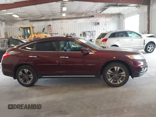 2014 Honda Crosstour EX-L с VIN 5J6TF2H56EL800907, выставлен на аукционе IAAI как лот 42077808 с пробегом 139 510 миль миль и . История ставок и продаж доступна на DreamBid. Изображение 13.