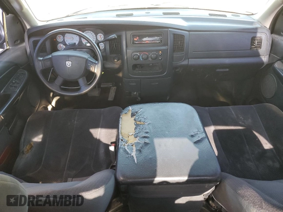 2005 Dodge 2500 ST z VIN 3D7KR28C65G740640, wystawiony jako Copart lot #55899875 z przebiegiem 334 290 mil mil oraz Szkoda całkowita • Salvage title. Historia ofert i sprzedaży dostępna na DreamBid. Obrazek 8.