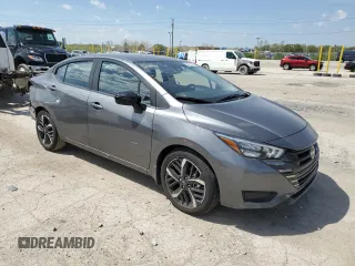2024 Nissan Versa SR z VIN 3N1CN8FV2RL894585, wystawiony jako Copart lot #54361375 z przebiegiem 1 138 mil mil oraz Szkoda całkowita • Salvage title. Historia ofert i sprzedaży dostępna na DreamBid. Obrazek 4.