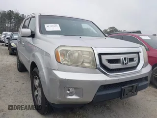 2010 Honda Pilot EX with VIN 5FNYF3H41AB009318, listed as a IAAI auction lot 41759335 with 231,174 mi miles and . Bid and sale history available at carsss.com. Image 1.