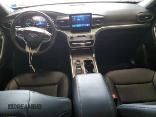 2022 Ford Explorer XLT z VIN 1FMSK8DH7NGA82787, wystawiony jako Copart lot #61729545 z przebiegiem 18 252 mil mil oraz Szkoda całkowita • Salvage title. Historia ofert i sprzedaży dostępna na DreamBid. Obrazek 8.