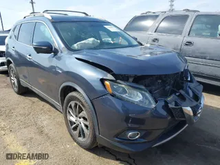2015 Nissan Rogue SV with VIN 5N1AT2MV2FC795908, listed as a IAAI auction lot 41804631 with 136,453 mi miles. Bid and sale history available at carsss.com. Image 1.