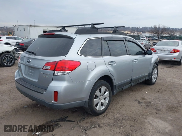 2012 Subaru Outback 2.5i Prem with VIN 4S4BRBFC3C1298792, listed as a IAAI auction lot 41353712 with 186,440 mi miles. Bid and sale history available at carsss.com. Image 4.
