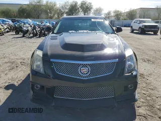 2010 Cadillac CTS-V z VIN 1G6DV5EP9A0102195, wystawiony jako Copart lot #76937414 z przebiegiem 50 897 mil mil oraz Szkoda całkowita • Salvage title. Historia ofert i sprzedaży dostępna na DreamBid. Obrazek 5.