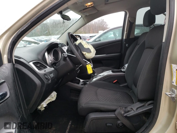 2011 Dodge Journey Mainstreet with VIN 3D4PG1FG2BT549048, listed as a Copart auction lot 83991844 with 53,658 mi miles and Clean title. Bid and sale history available at DreamBid. Image 7.