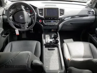 2017 Honda Pilot Elite with VIN 5FNYF6H09HB019359, listed as a Copart auction lot 49172175 with 25,167 mi miles and Salvage Title. Bid and sale history available at DreamBid. Image 8.