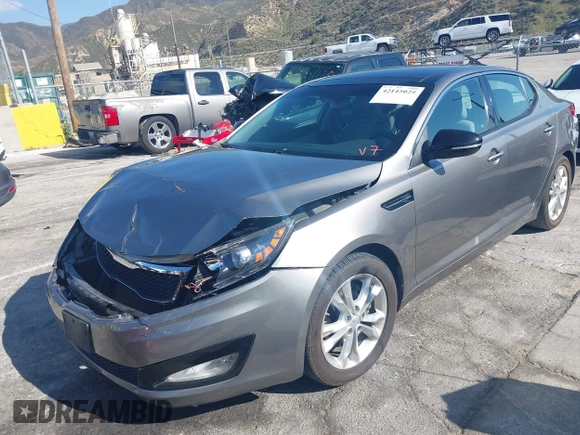 2013 Kia Optima EX z VIN 5XXGN4A70DG252497, wystawiony jako IAAI lot #42145025 z przebiegiem 90 867 mil mil oraz . Historia ofert i sprzedaży dostępna na DreamBid. Obrazek 18.