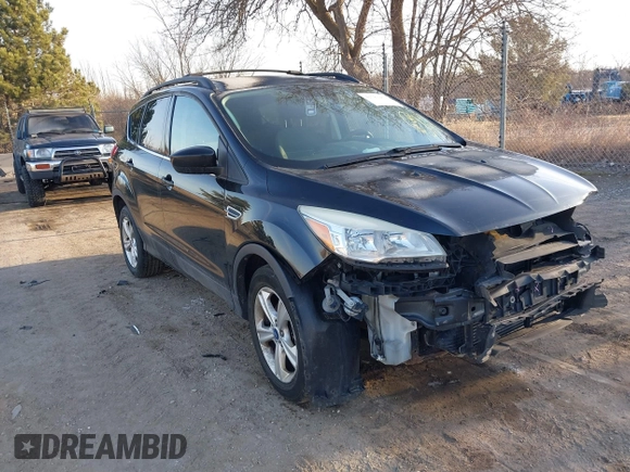 2013 Ford Escape SE with VIN 1FMCU0G94DUB53061, listed as a IAAI auction lot 41781462 with 220,915 mi miles. Bid and sale history available at carsss.com. Image 1.