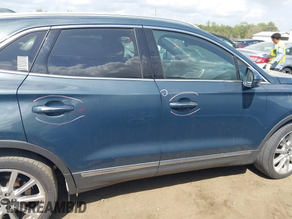 2019 Lincoln MKC Reserve with VIN 5LMCJ3C94KUL22859, listed as a IAAI auction lot 41963707 with 123,299 mi miles and . Bid and sale history available at DreamBid. Image 14.