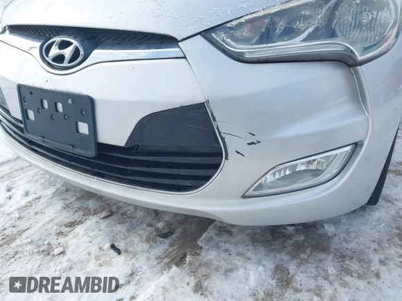 2012 Hyundai Veloster w/Gray Int with VIN KMHTC6AD3CU029042, listed as a IAAI auction lot 41416442 with 109,968 mi miles and . Bid and sale history available at DreamBid. Image 6.