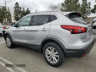 2017 Nissan Rogue SV z VIN JN1BJ1CP5HW005341, wystawiony jako Copart lot #53337415 z przebiegiem 72 606 mil mil oraz Szkoda całkowita • Salvage title. Historia ofert i sprzedaży dostępna na DreamBid. Obrazek 2.
