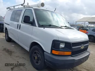 2007 Chevrolet Express Cargo z VIN 1GCFG15XX71252683, wystawiony jako IAAI lot #42104859 z przebiegiem 285 979 mil mil oraz . Historia ofert i sprzedaży dostępna na DreamBid. Obrazek 1.