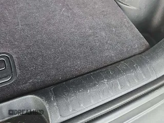 2019 Jeep Cherokee Latitude с VIN 1C4PJMCB6KD354004, выставлен на аукционе IAAI как лот 42854246 с пробегом 64 595 миль миль и . История ставок и продаж доступна на DreamBid. Изображение 19.