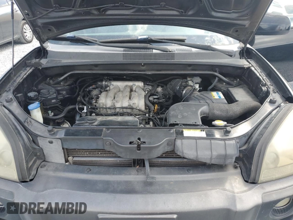 2007 Hyundai Tucson SE with VIN KM8JN12D57U476898, listed as a Copart auction lot 47777985 with 186,481 mi miles and Clean Title. Bid and sale history available at carsss.com. Image 12.