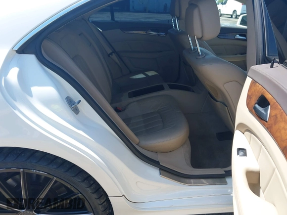 2012 Mercedes-Benz CLS 550 с VIN WDDLJ7DB4CA011280, выставлен на аукционе IAAI как лот 42058356 с пробегом 137 075 миль миль и . История ставок и продаж доступна на DreamBid. Изображение 8.