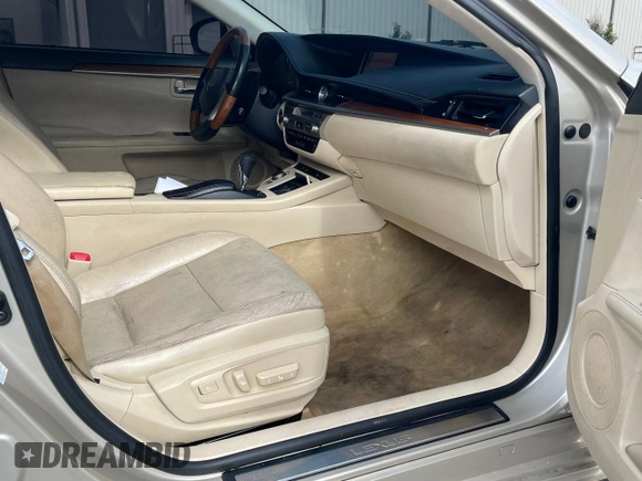 2013 Lexus ES 300h with VIN JTHBW1GGXD2031734, listed as a Copart auction lot 59107325 with 230,929 mi miles and Clean title. Bid and sale history available at DreamBid. Image 5.