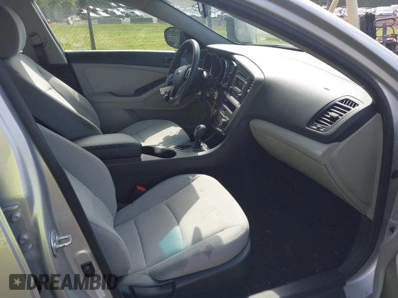 2013 Kia Optima LX z VIN 5XXGM4A72DG177062, wystawiony jako IAAI lot #42129883 z przebiegiem 144 097 mil mil oraz . Historia ofert i sprzedaży dostępna na DreamBid. Obrazek 5.