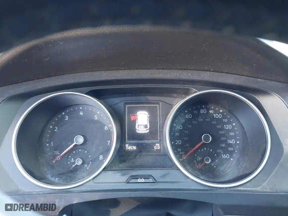 2020 Volkswagen Tiguan SE with VIN 3VV3B7AX6LM017819, listed as a IAAI auction lot 41612776 with 74,576 mi miles. Bid and sale history available at carsss.com. Image 7.
