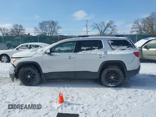 2019 GMC Acadia SLT z VIN 1GKKNULS7KZ170471, wystawiony jako IAAI lot #41499589 z przebiegiem 142 064 mil mil oraz . Historia ofert i sprzedaży dostępna na DreamBid. Obrazek 14.