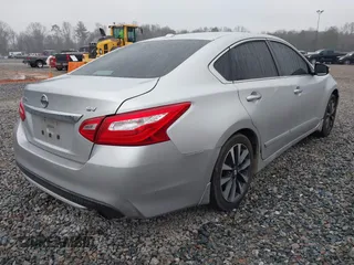 2017 Nissan Altima S z VIN 1N4AL3AP1HC115795, wystawiony jako IAAI lot #41523816 z przebiegiem 209 912 mil mil oraz . Historia ofert i sprzedaży dostępna na DreamBid. Obrazek 4.
