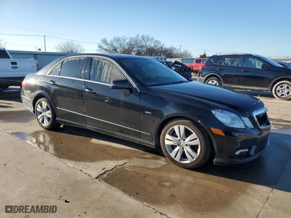 2011 Mercedes-Benz E-Class E 350 Luxury BlueTEC with VIN WDDHF2EB3BA495546, listed as a Copart auction lot 86282014 with 176,313 mi miles and Salvage Title. Bid and sale history available at carsss.com. Image 4.
