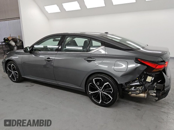 2025 Nissan Altima SR with VIN 1N4BL4CVXSN350519, listed as a Copart auction lot 53290285 with 7,278 mi miles and Clean Title. Bid and sale history available at DreamBid. Image 2.