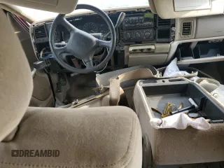 2002 Chevrolet Tahoe LS z VIN 1GNEC13Z92R175303, wystawiony jako Copart lot #54008725 z przebiegiem Nie podano mil oraz Szkoda całkowita • Salvage title. Historia ofert i sprzedaży dostępna na DreamBid. Obrazek 8.