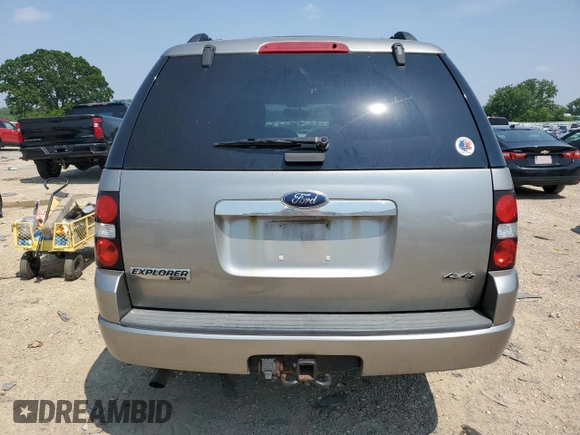 2008 Ford Explorer Limited z VIN 1FMEU75818UB24599, wystawiony jako Copart lot #59559375 z przebiegiem 203 989 mil mil oraz Czysty tytuł • Clean title. Historia ofert i sprzedaży dostępna na DreamBid. Obrazek 6.