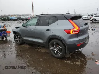 2019 Volvo XC40 R-Design with VIN YV4162UM3K2102750, listed as a Copart auction lot 51087625 with 31,388 mi miles and Clean title. Bid and sale history available at DreamBid. Image 2.