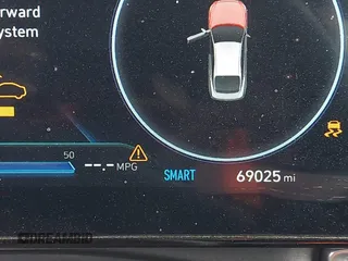 2023 Hyundai Elantra SEL z VIN KMHLS4AG2PU558862, wystawiony jako IAAI lot #42248662 z przebiegiem 69 025 mil mil oraz . Historia ofert i sprzedaży dostępna na DreamBid. Obrazek 16.